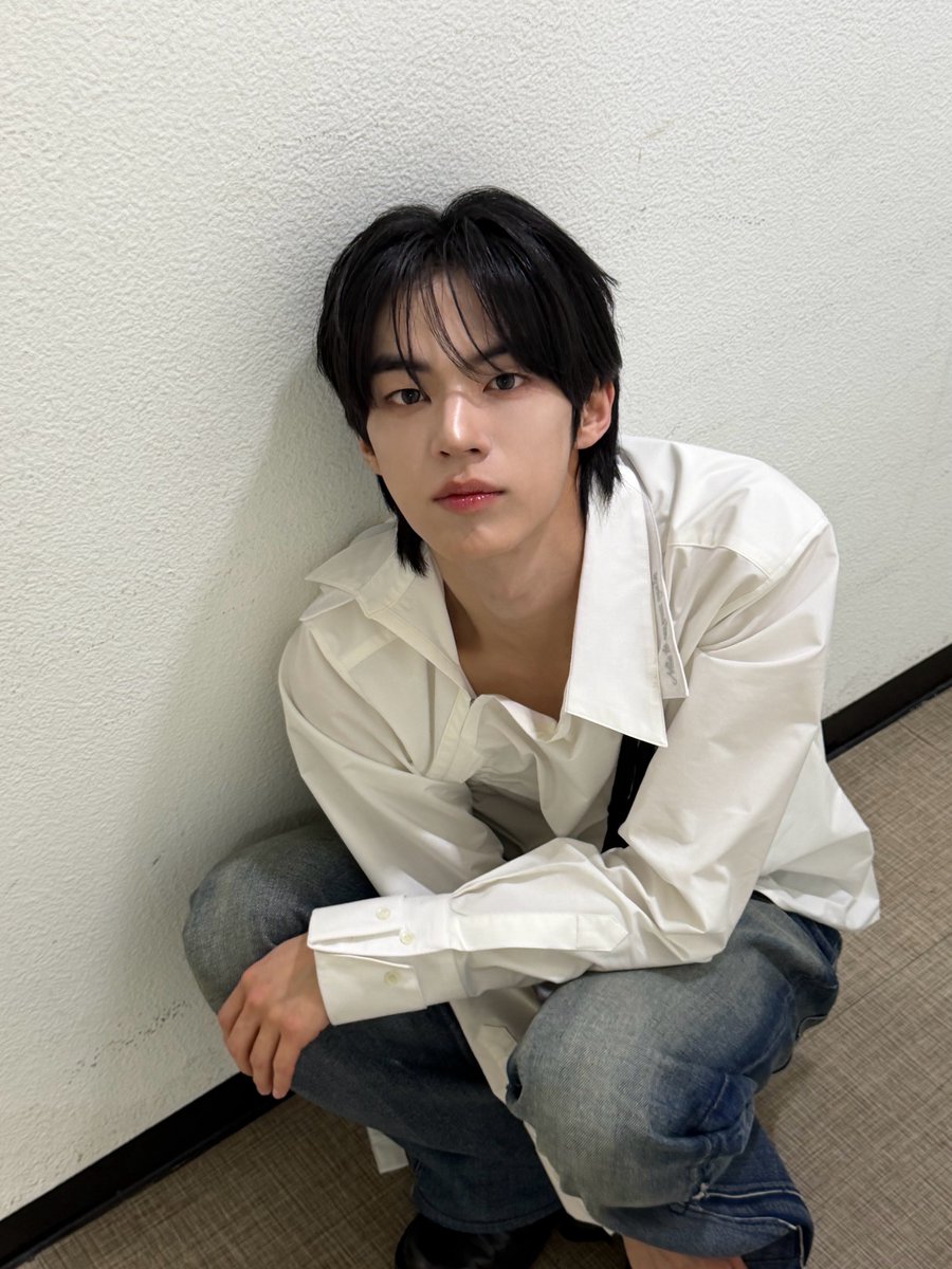 dh tweet media