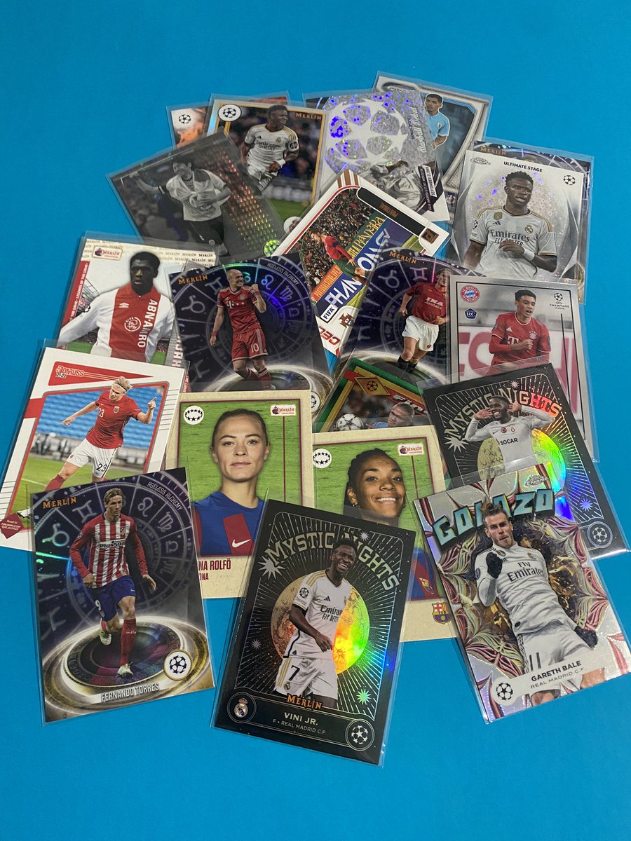 Thanks to <a href="/euphoriccards/">Euphoric Cards</a> for this fun pile of footy cards. Great price and careful packaging. Much appreciated.