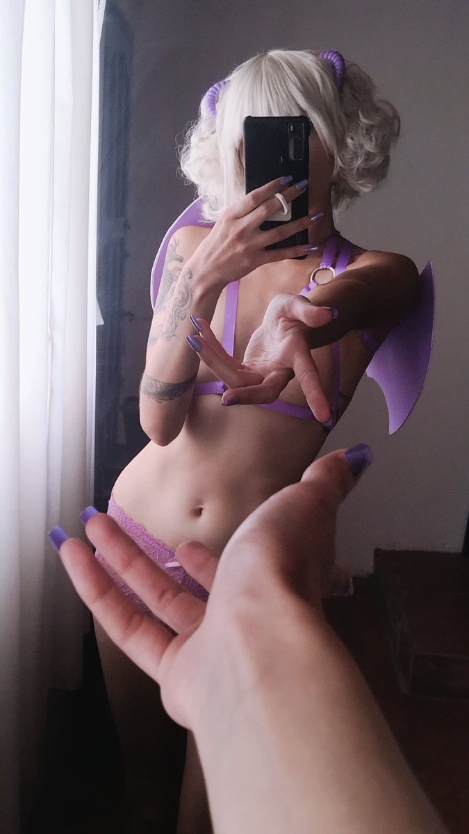 Your favorite succubus 🤍💜 
onlyfans.com/cin_der_ella