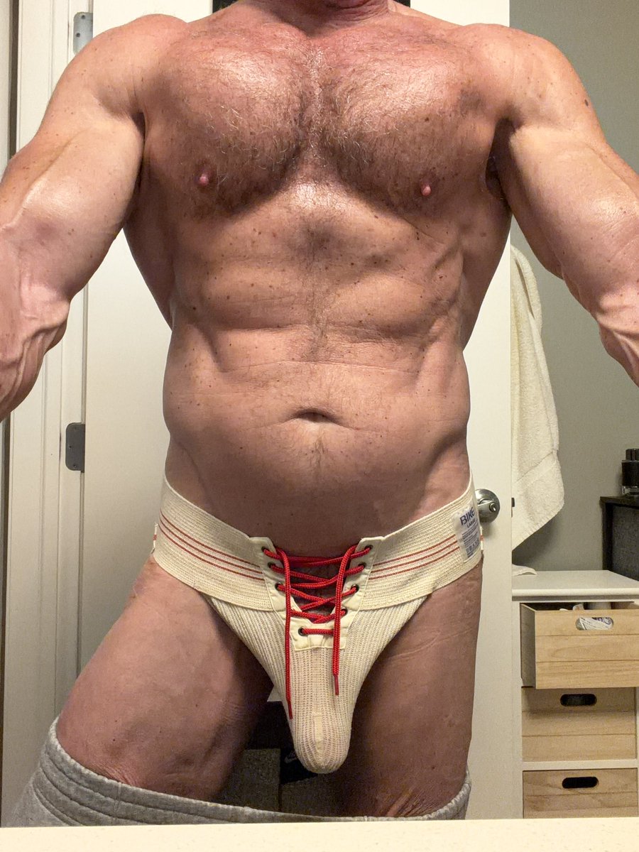 No Commando 😈🐷 20K tweet media