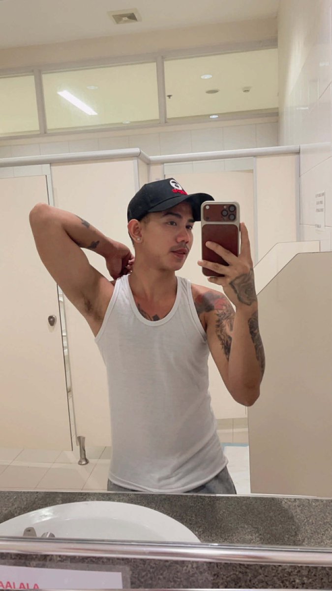 Matt'Fuck. tweet media