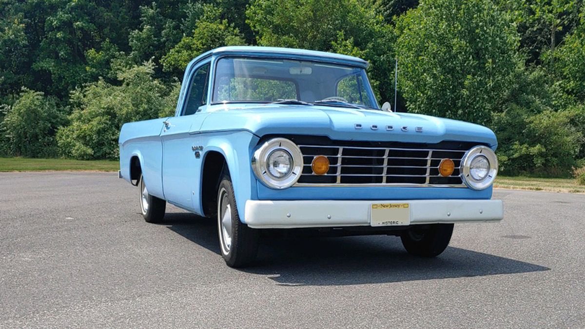 anuthabogey's tweet photo. @GPAIndiana 1965 Dodge D100 Pickup with a slant six and three on the tree. https://t.co/U6q1DzNdx1