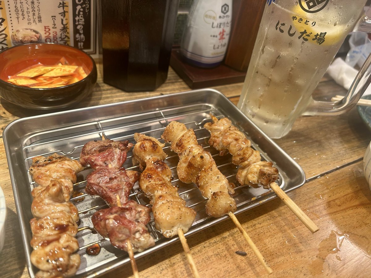隣駅の武蔵小金井でよく行くお店🏮の東小金井店が、オフィスの前にオープン。便利すぎるというか、なんというか😄

お酒やめても、この雰囲気が大好きなんです❣️ いい写真だぁ✨　ハイボールは、TAB女将おハルのですよ、私はノンアル😆

#やきとりにしだ場