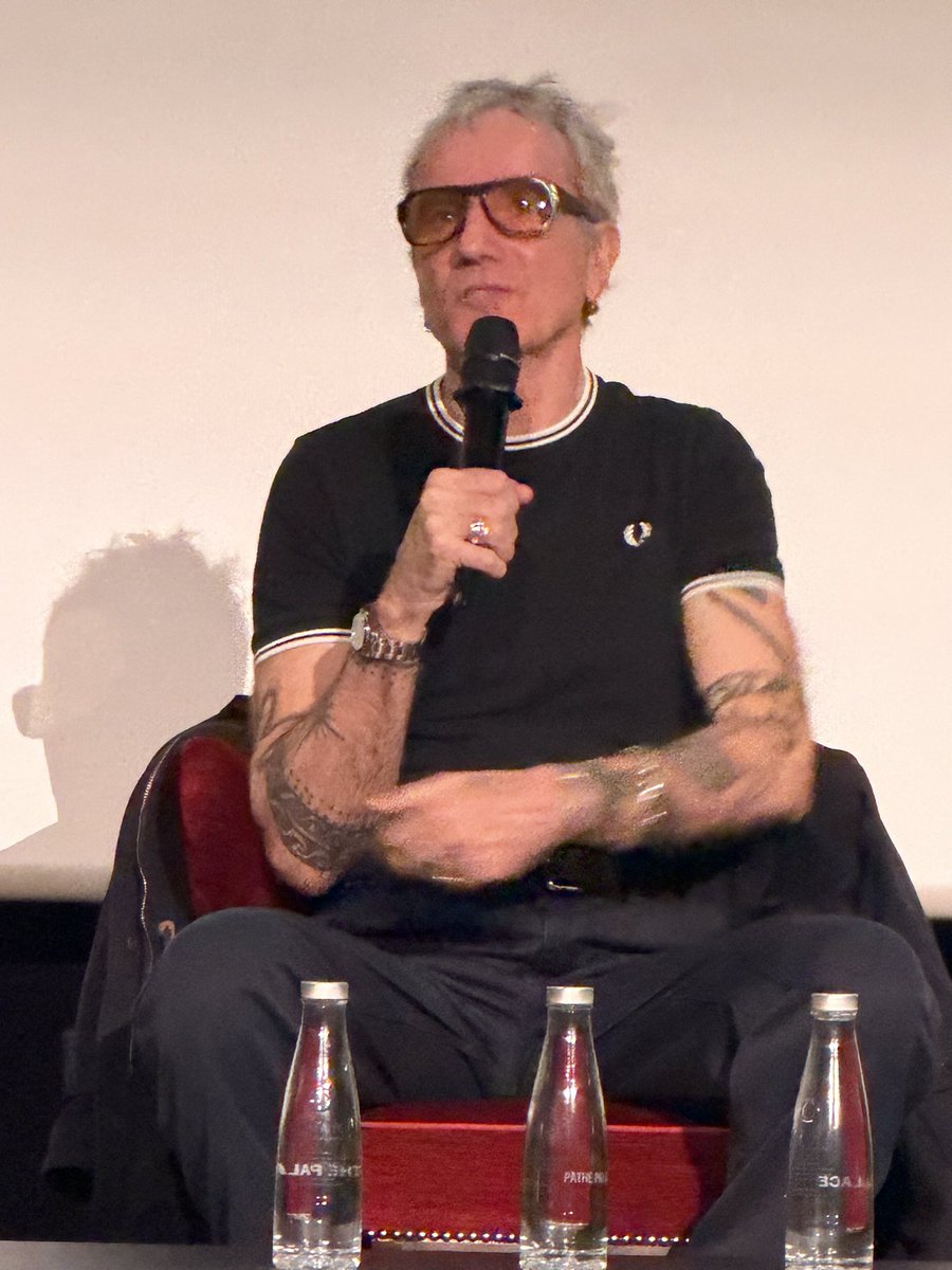 Mulderville tweet media