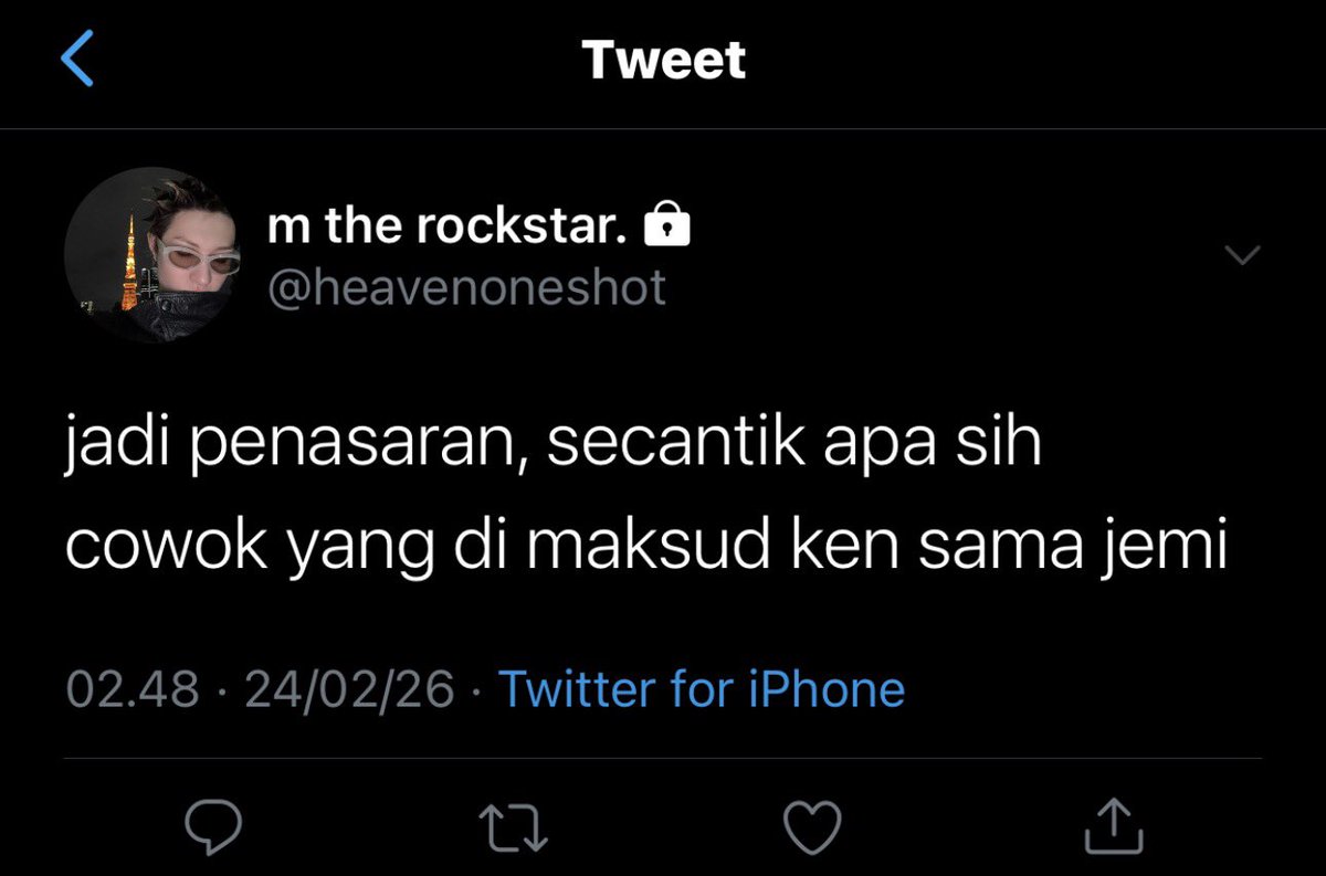damncortis's tweet photo. people always ask, how did mikhael and maikú meet? well, sebenernya gak seromantis yang kalian bayangin sih. cuma, si mikhael ini...

— from FIRST SIGHT.
a #marhoon few tweets au, written by damncortis. https://t.co/EhnT3CZ4rM