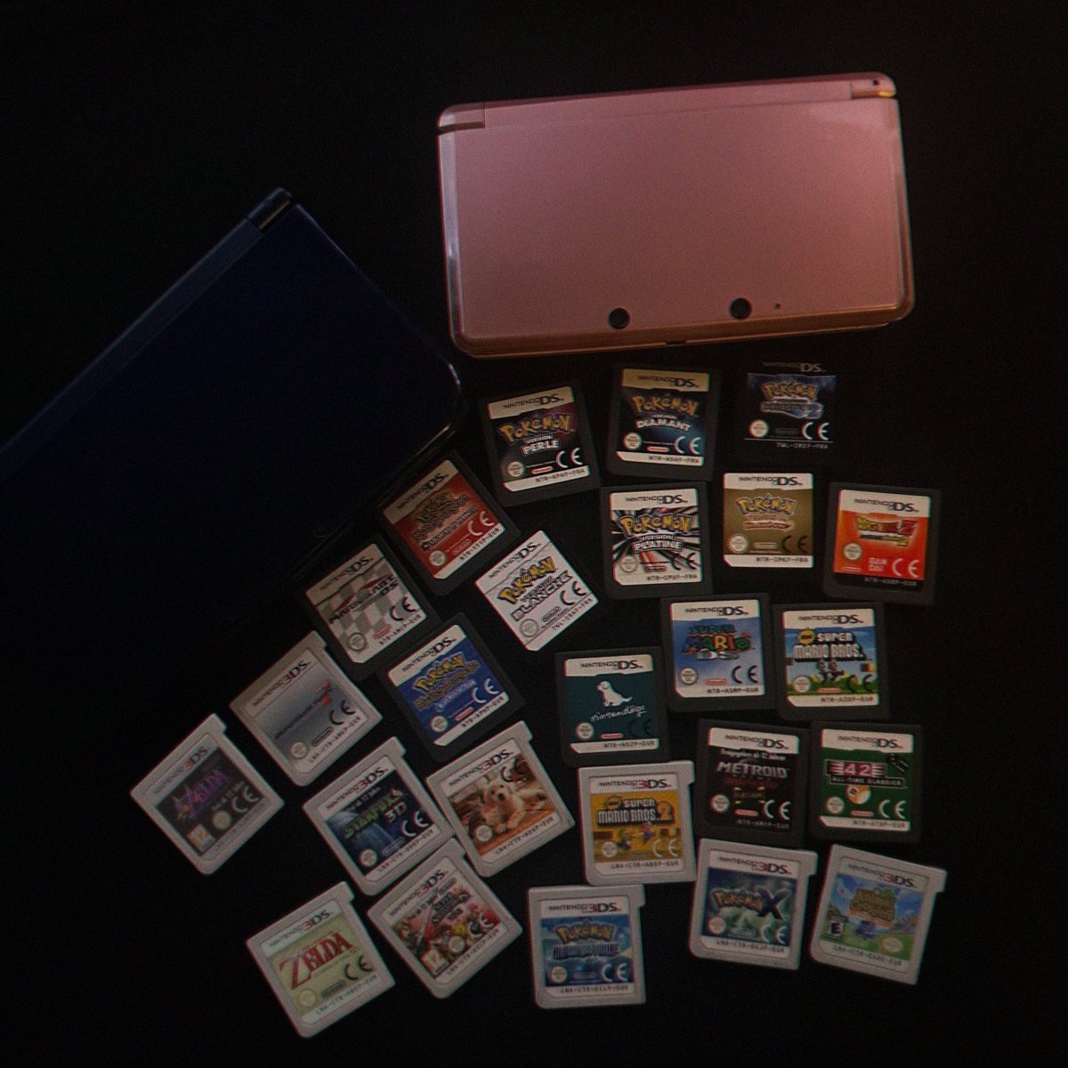 Contente de voir que la 3DS revient à la mode je me suis jamais séparée de la mienne💖