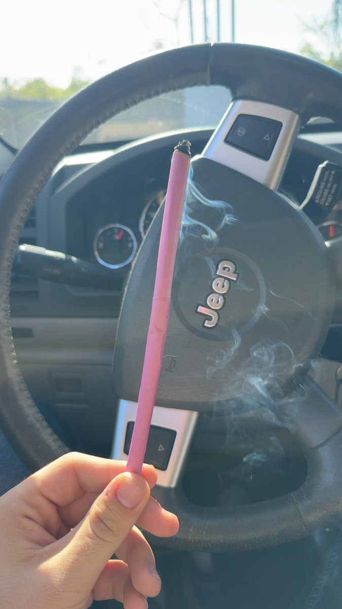 jairo0193's tweet photo. Wyd after smoking this https://t.co/30EcatUoXr