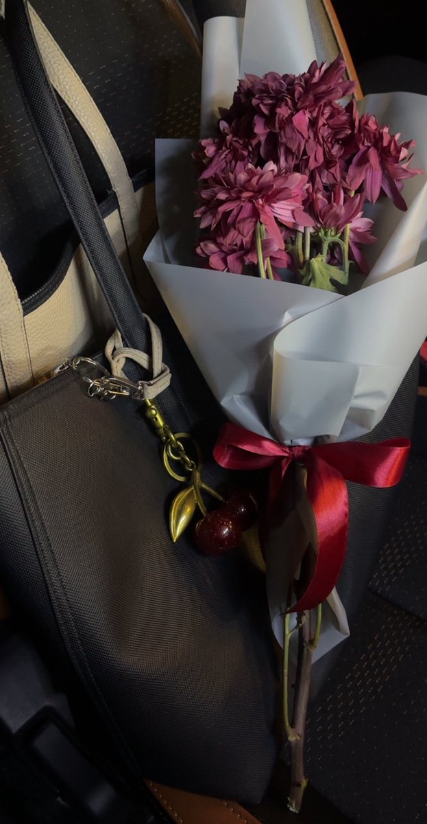 Midnight flowers 💕