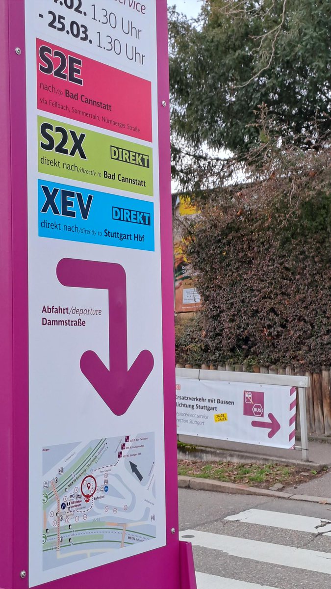 SBahn_Stuttgart's tweet photo. ℹ️ #Infotweet
Die Bauarbeiten zwischen #BadCannstatt und #Fellbach haben begonnen.
Für den #Ersatzverkehr mit Bussen ist die Wegeführung vor Ort farblich markiert:
#S2E rot 🔴 , #S2X hellgrün 🟢, #XEV hellblau 🔵
Bitte achtet auf die Beschilderung und Bodenmarkierungen. https://t.co/7m5nLSCZbH