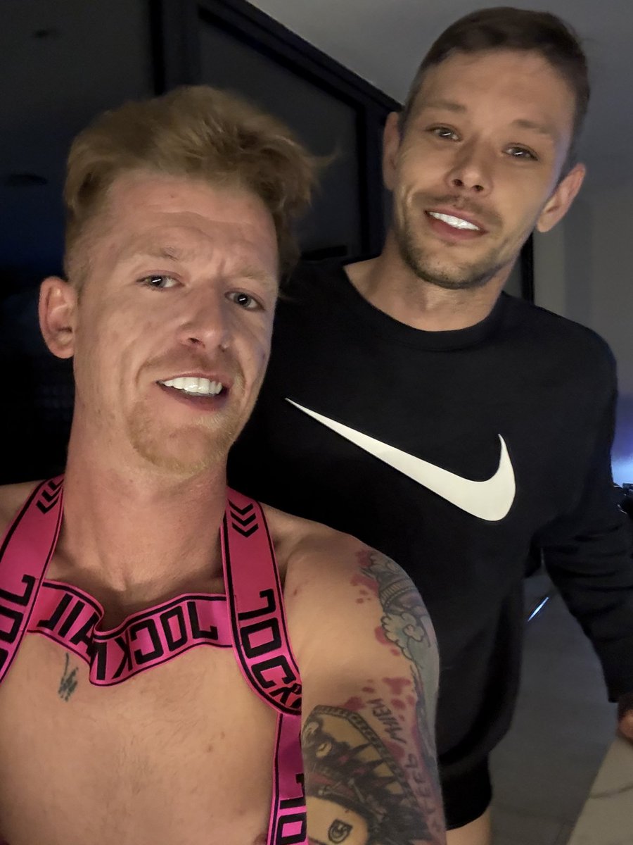 lad_jack99070's tweet photo. @hungyoungbrit #fagslave https://t.co/7Fc3LI6bCF