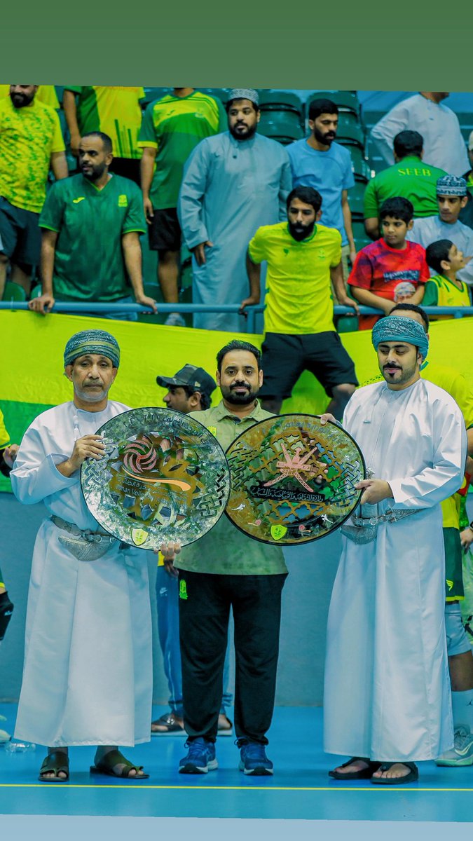 Aiman_ALhsani's tweet photo. الحمدلله الذي يسر لنا هذه الالقاب شكرا كل من دعمنا من عائلتي و مجلس الادارة  و الجماهير و الجهاز فني و والاداري  و اخواني اللاعبين https://t.co/Gn1tnFy91i