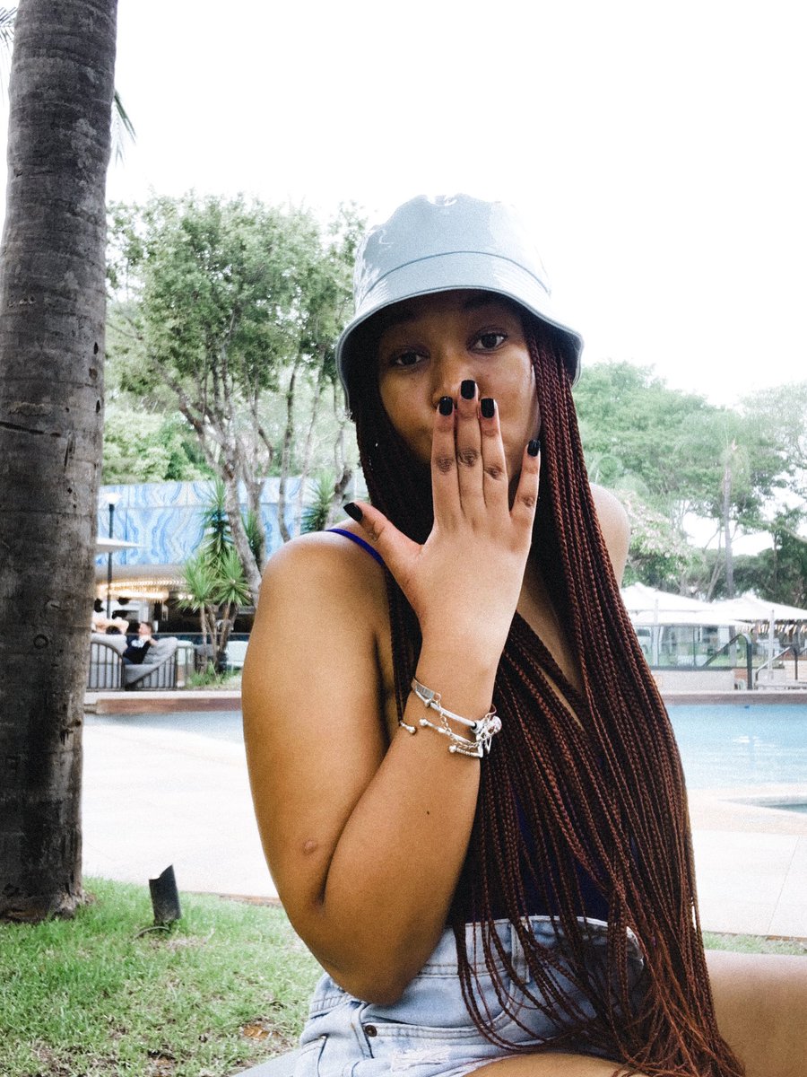 Rea 💜 tweet media