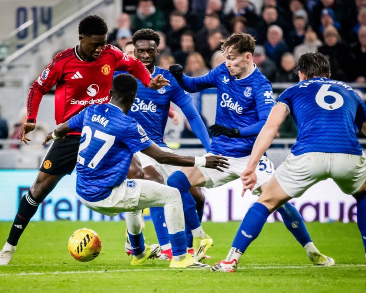 Don't let that Kobbie Mainoo performance slide away, what a player 👏

Since Amorim got sacked, bro has had zero bad games.