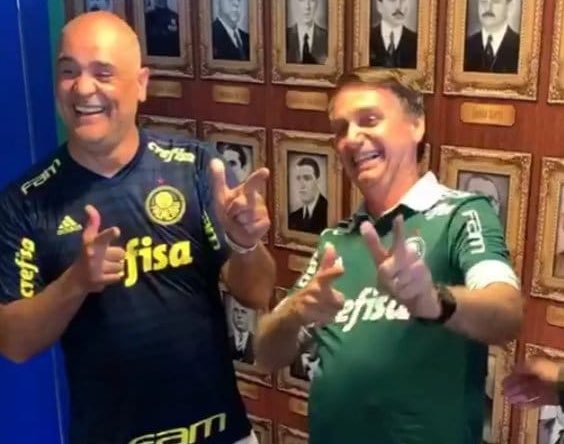 Ex-goleiro Marcos tirando sarro e dando risada das ofensas racistas sofridas pelo goleiro Hugo Souza, do Corinthians? Não falha!