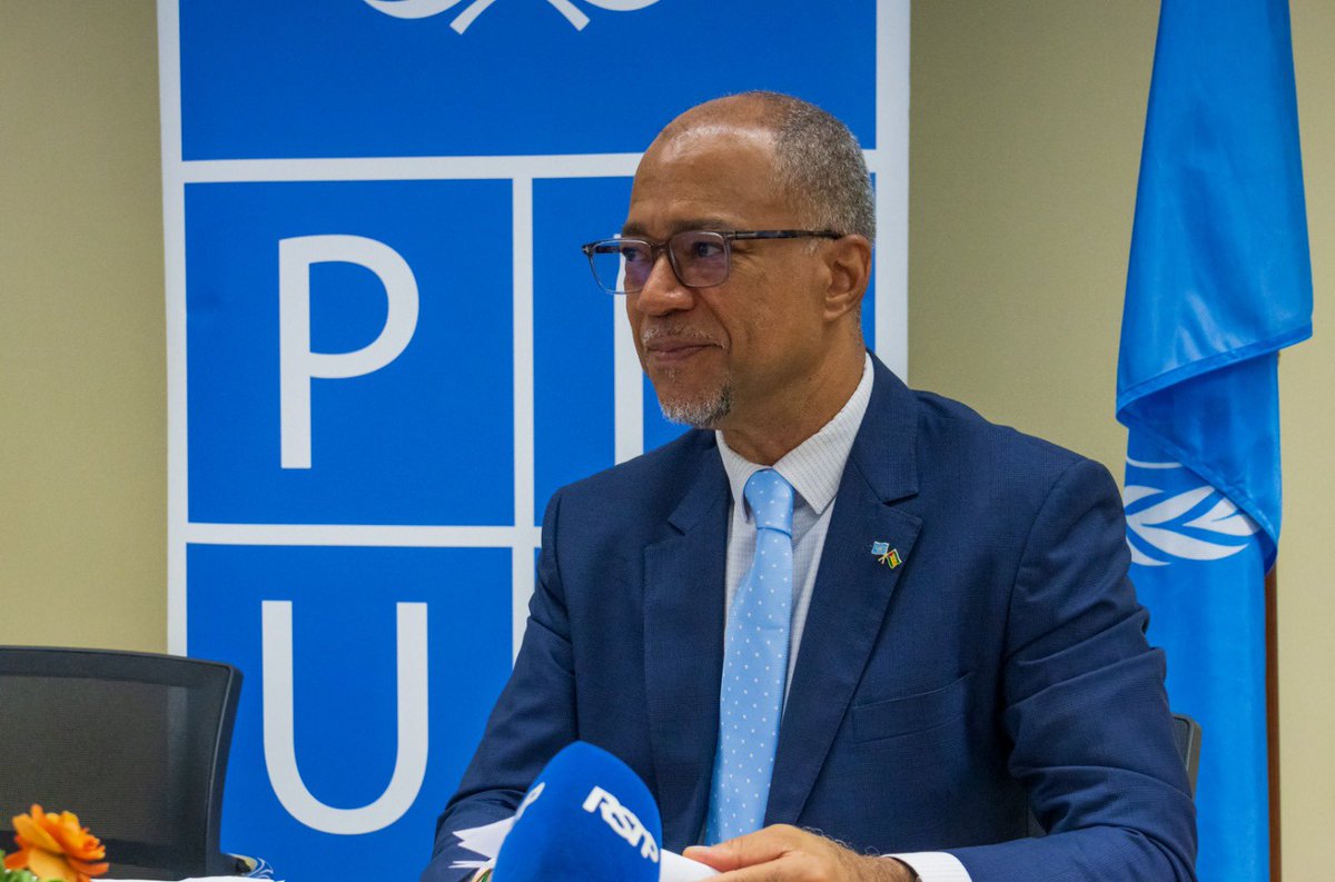 LucGnonlonfoun's tweet image. Fier de voir le #PNUD lancer la Certification introductive aux marchés publics #CIPS 2 à 🇸🇹, renforçant la #BonneGouvernance l’#éthique et la #Transparence.
30 professionnels renforcent leurs compétences en planification des achats, gestion des risques et gestion contractuelle