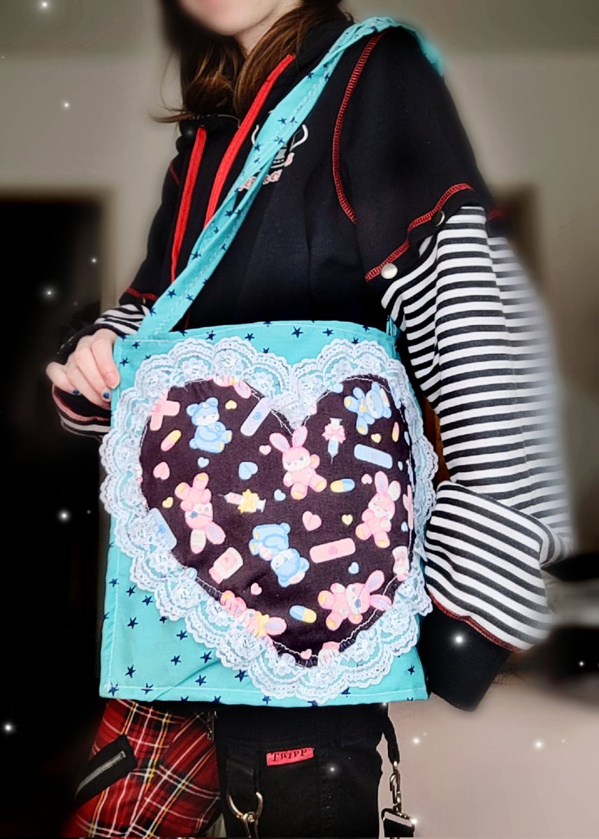 denpaarchivist's tweet image. more stuff i made #fiberart #textileart