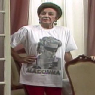 ouvindo o erotica e fingindo que essa é a minha primeira vez ouvindo ele