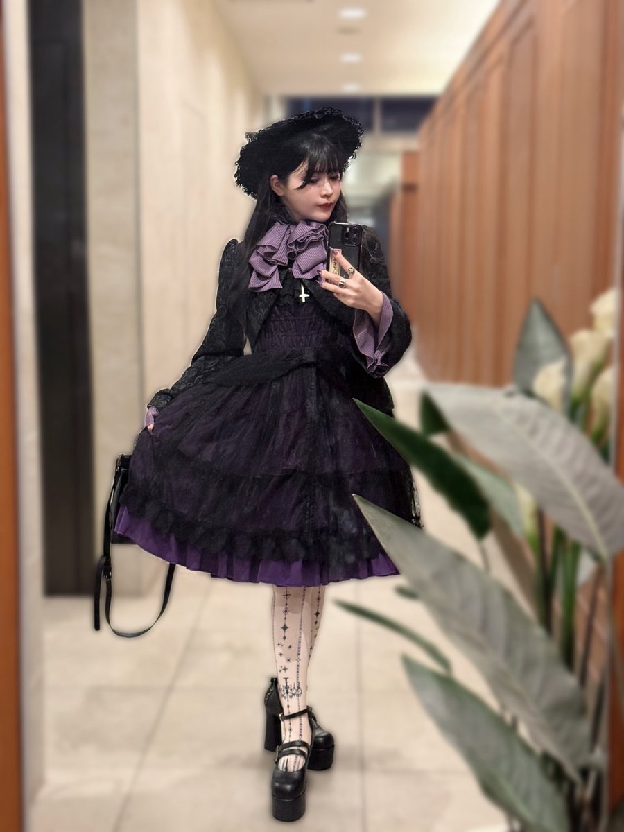 この日のドレスコードは魔女だったので、大好きな紫を合わせた。Mellow