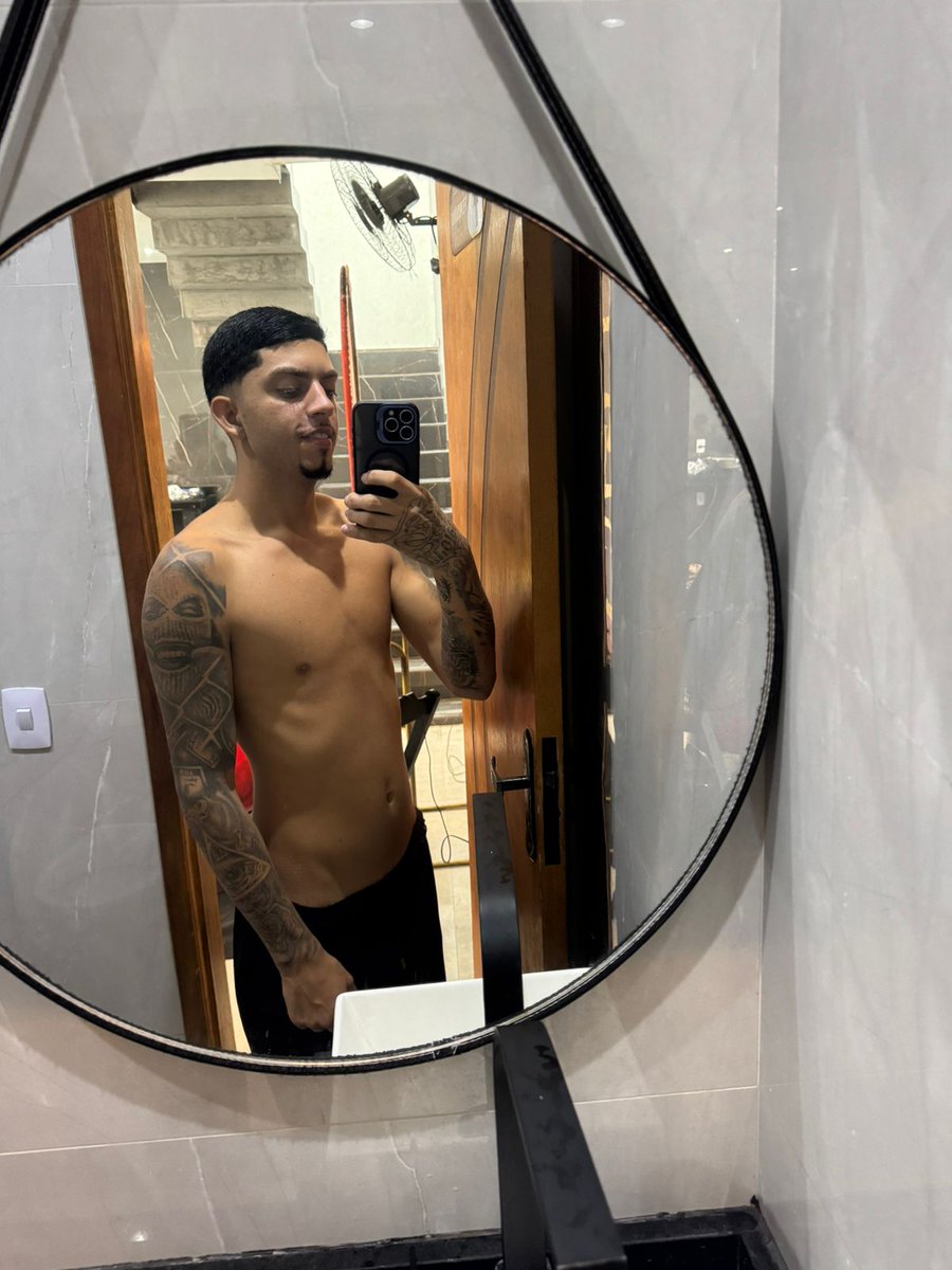 Ofc_tavin00 tweet media