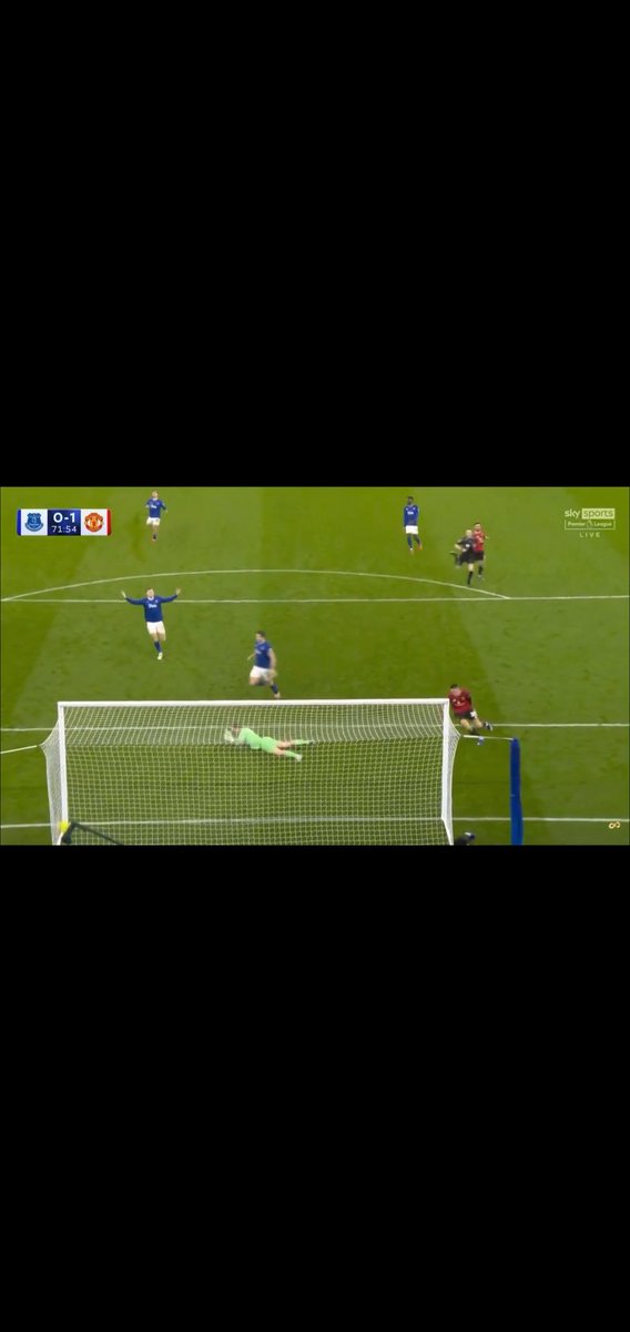xjjacobs's tweet photo. @MattyFC__ Even a Everton player are celebrating Sesko's goal 🤣🤣🤣🤣🤣 https://t.co/1OIficdFeP