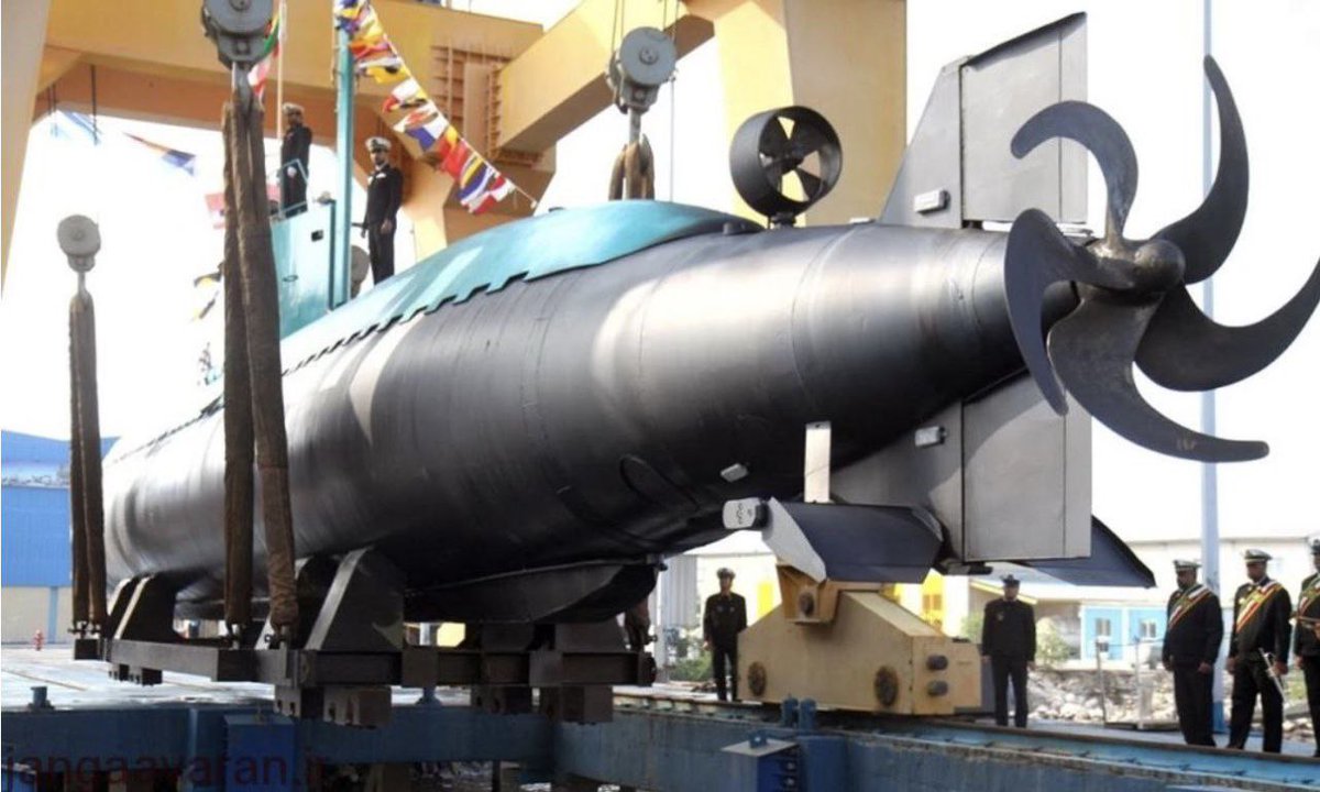 غواصات غدير الإيرانية خطيرة جداً. ببساطة، قامت إيران بتصنيع أسلحة بأفكار مبتكرة بتكلفة منخفضة لهزيمة الأسلحة التي تكلف مليارات.

إذا تحولت المعركة إلى معركة بحرية، سيتفاجأ العالم من قدرات إيران..