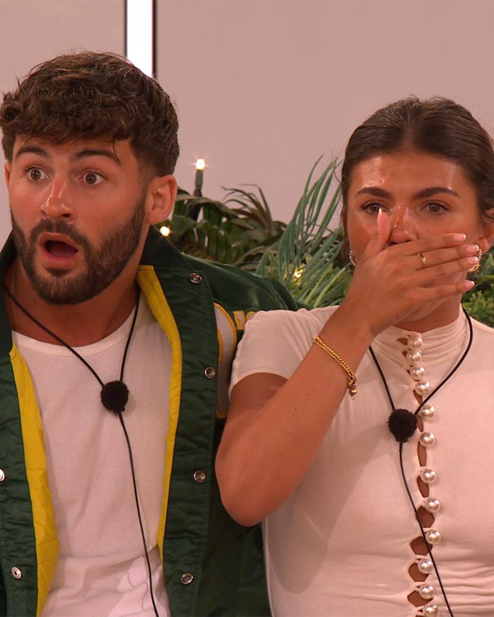 ITV's tweet image. AND YOUR LOVE ISLAND ALL STARS CHAMPIONS ARE...SAMIE AND CIARAN! 👑✨

#LoveIslandAllStars #LoveIsland