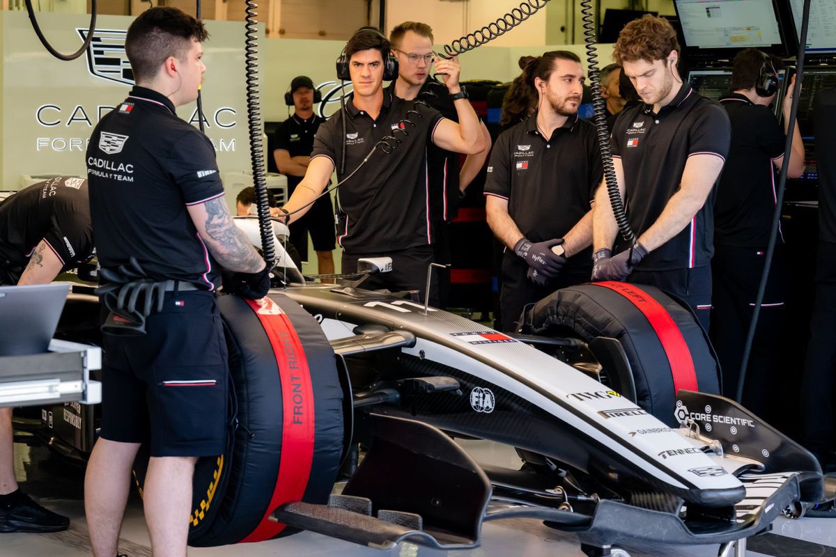 CadillacF1News_'s tweet photo. Your daily reminder that F1 is back in 10 Days! https://t.co/ZQ7dDSq7DZ