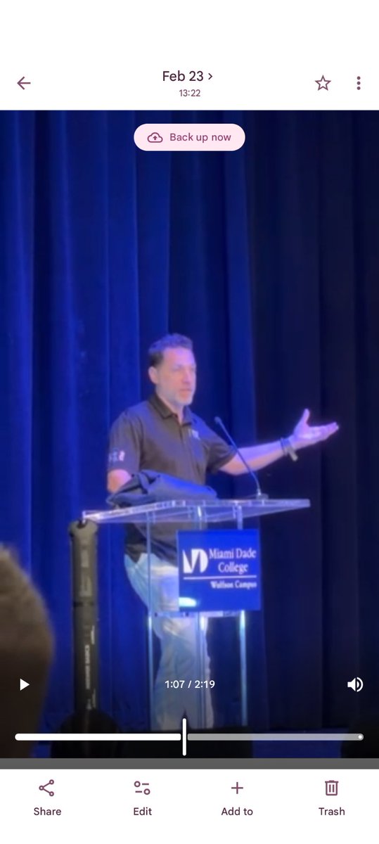 brysonbort's tweet photo. Opening keynote at #BSidesICS
🦄⚡ https://t.co/iAOVhRBb4a