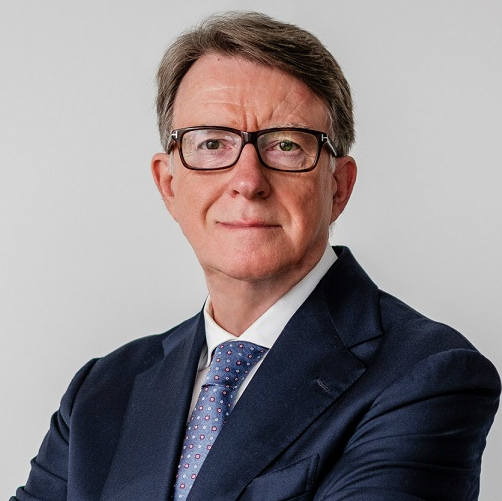 Eyaaaad's tweet image. عاجل...

القبض على "بيتر ماندلسون" سفير بريطانيا السابق لدى الولايات المتحدة ومفوض التجارة في الاتحاد الأوروبي.

السبب؟
علاقاته مع "جيفري أبستين".

يُذكر أن ماندلسون من أصول بولندية يهودية ويبلغ من العمر 72 عام وهو معروف بلقب "أمير الظلام".