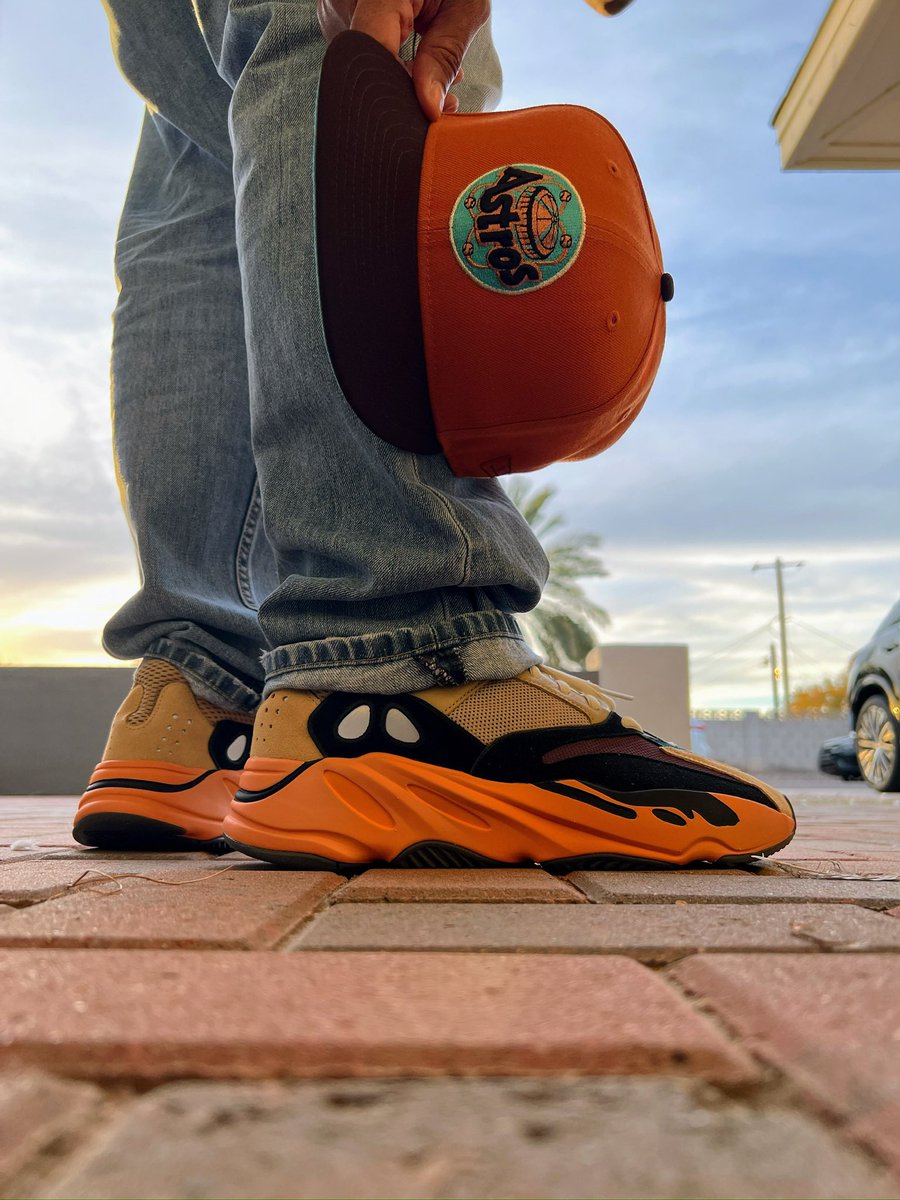 EyeNeedDoze tweet media