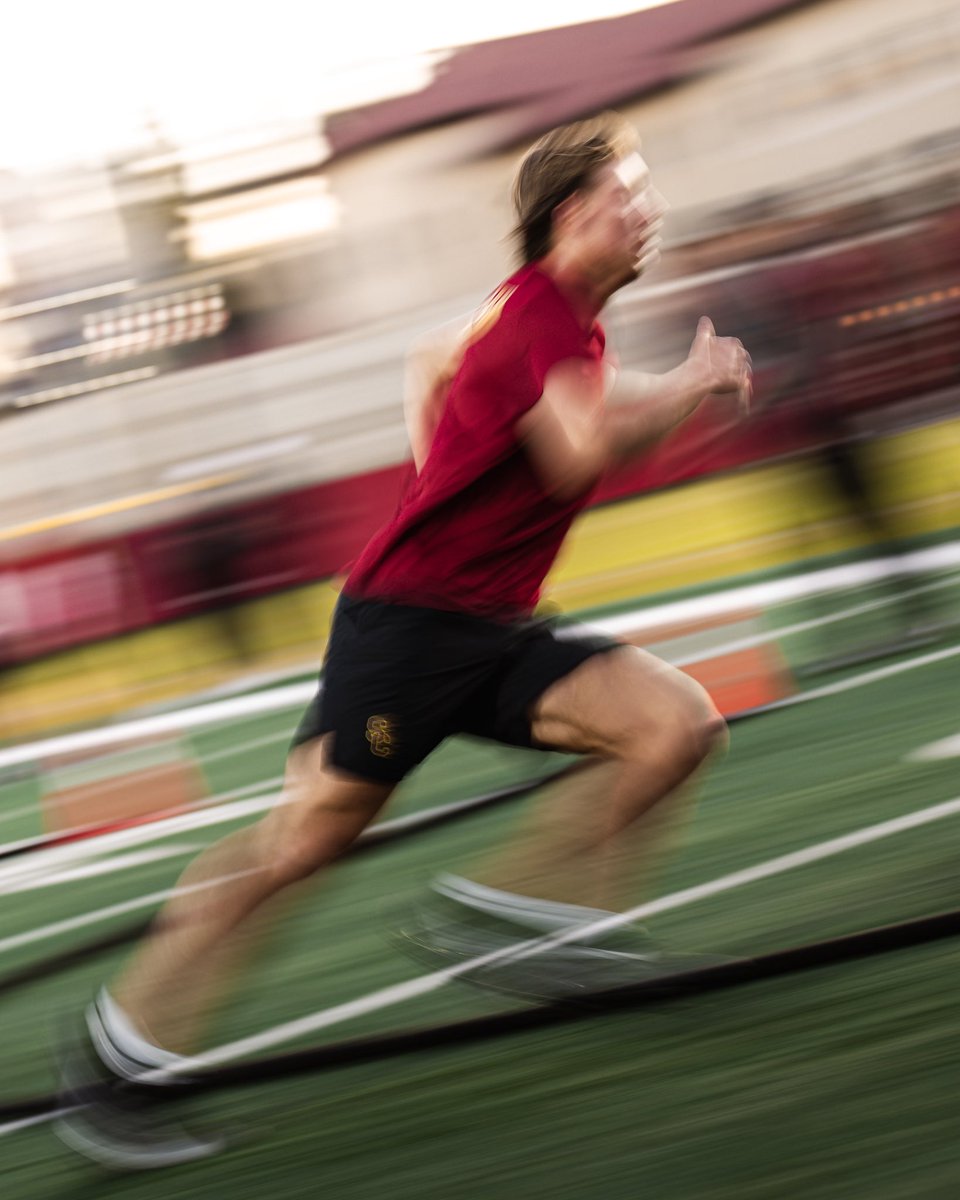 USC Football ✌️ tweet media