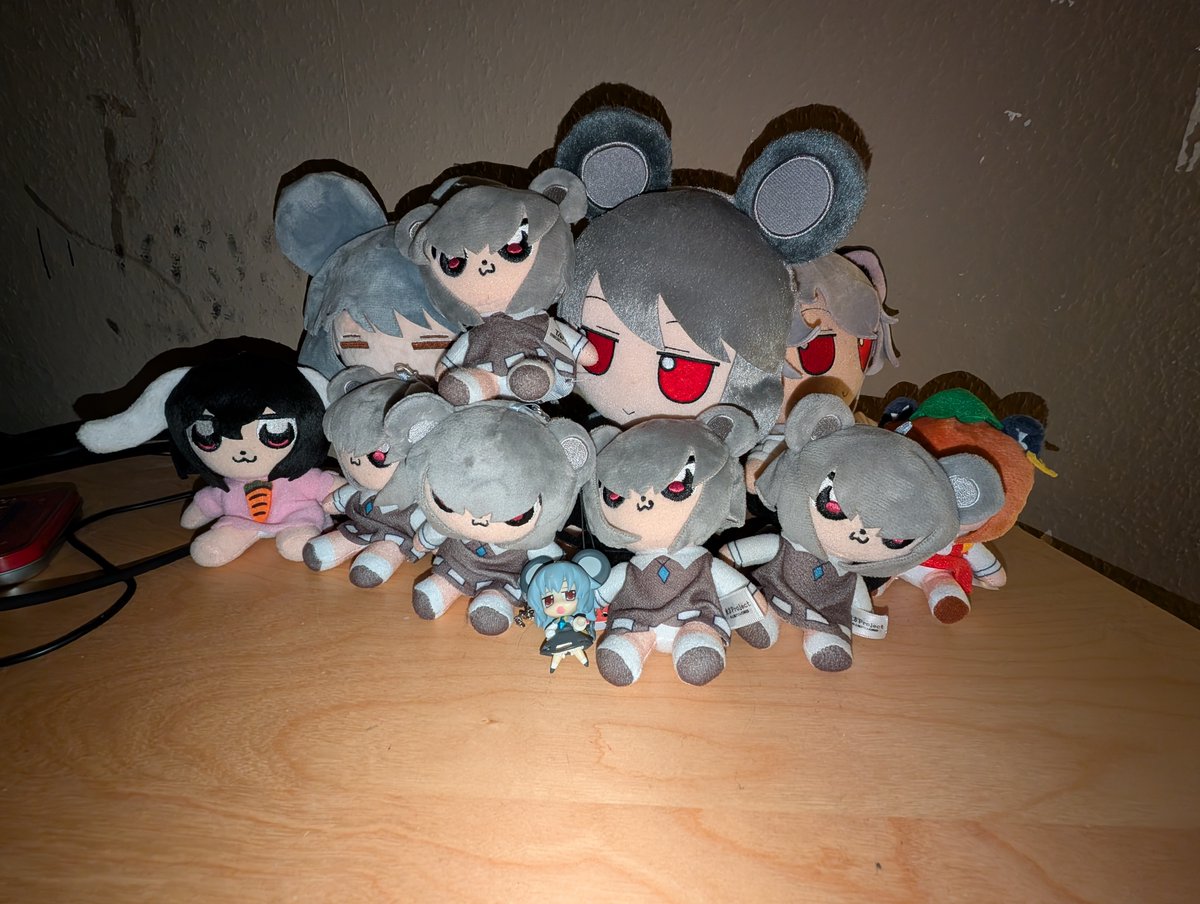 ratrrufus's tweet photo. i need more nazlings, some have mutated i think https://t.co/oGDW5cTpGp
