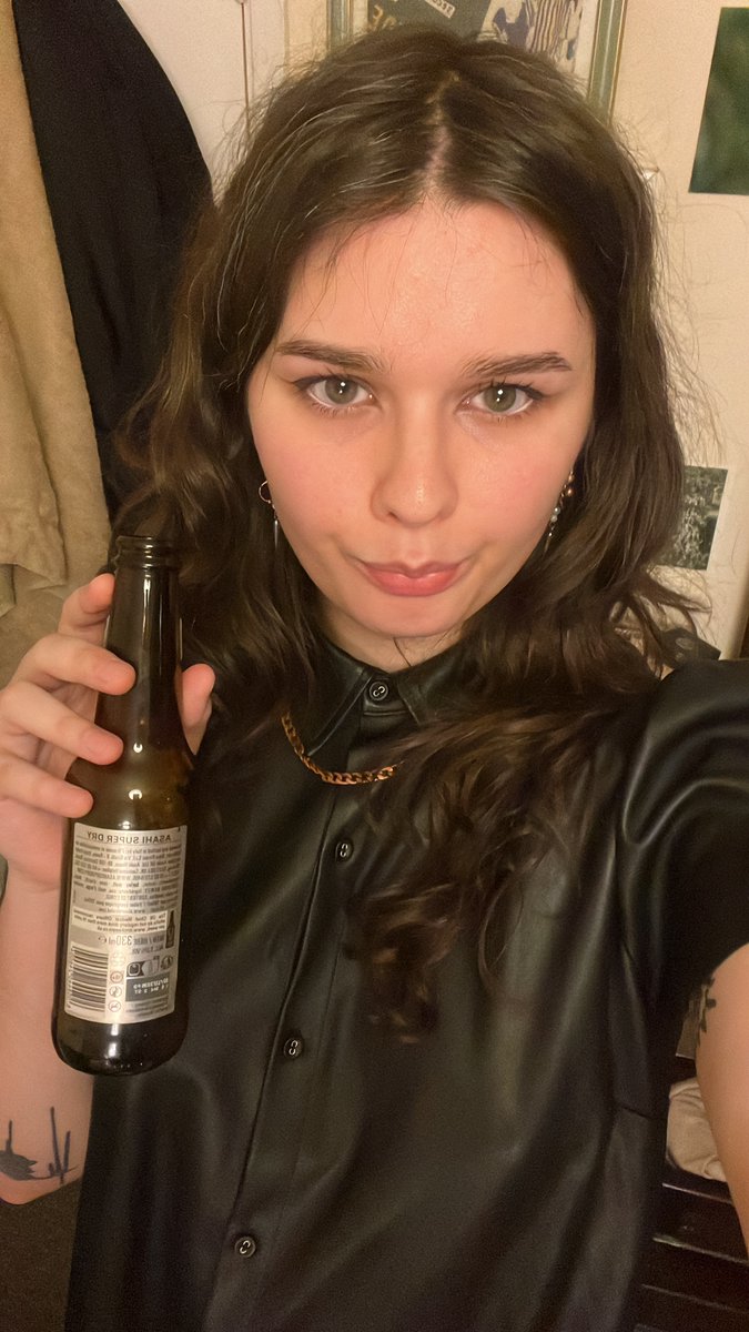 olive wreath tweet media