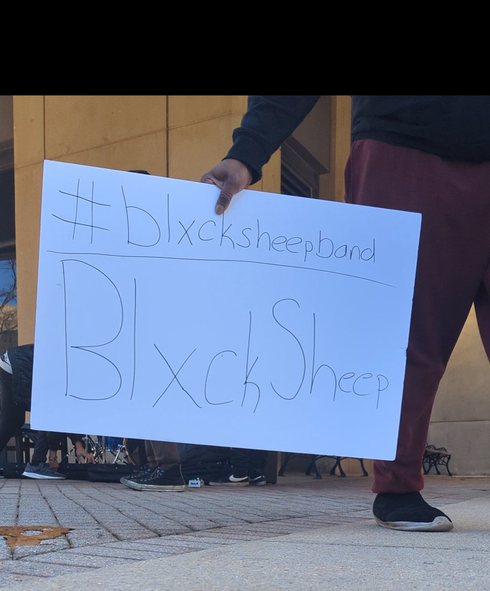 BLXCKSHEEPBAND's tweet photo. @yducknow https://t.co/ESvS7R8c3O