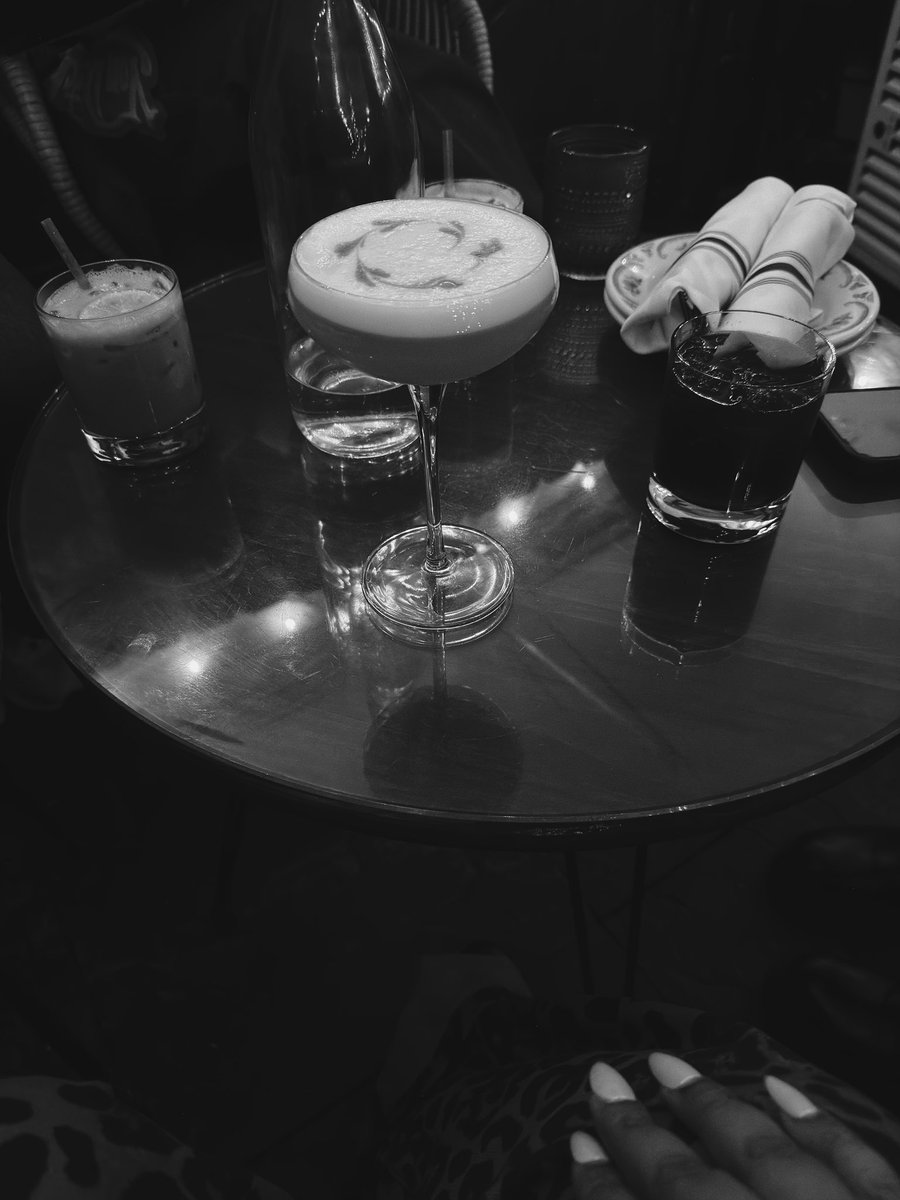 another night of drinks 🍷