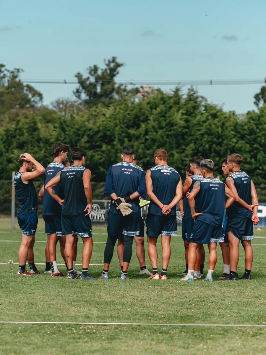 #FederalA || Zona 4

#Alvarado compartirá su zona con Olimpo, Villa Mitre, Kimberley, Circulo Deportivo, Santamarina, Brown (PM), Sol de Mayo y Germinal (R).

👉🏽 Sorteo: 27/02 a las 13hs.

📅  1er Fecha: 22/03