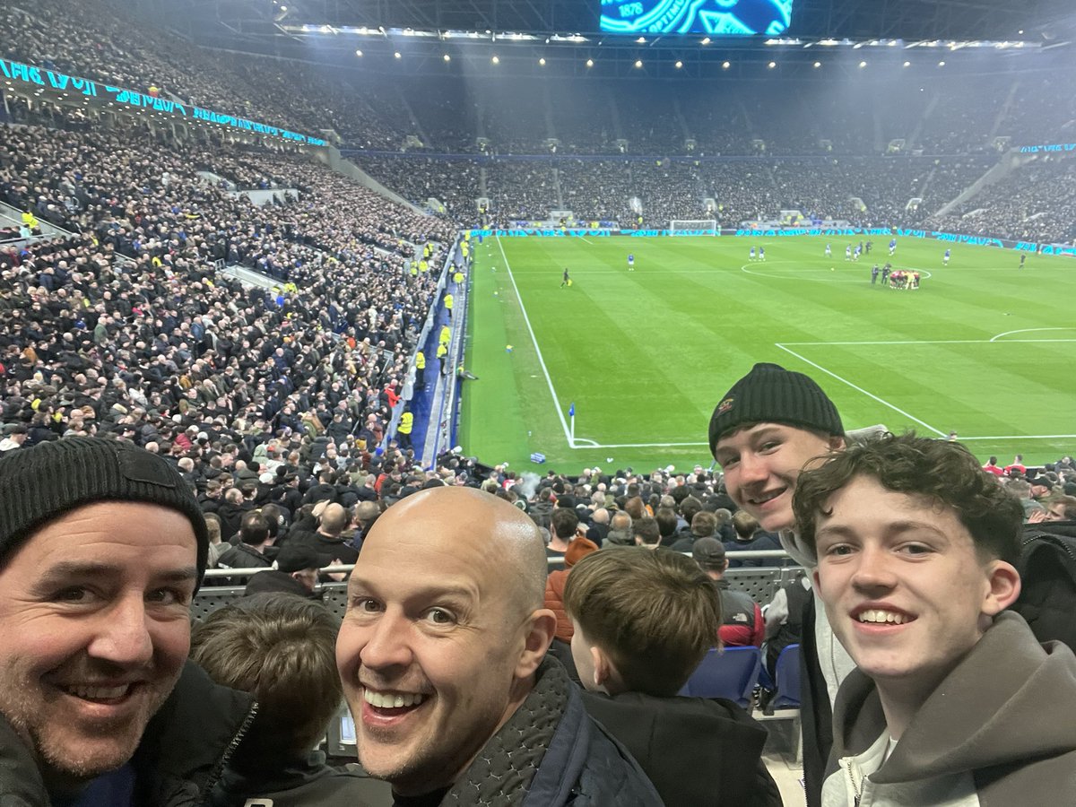 lee miley tweet media