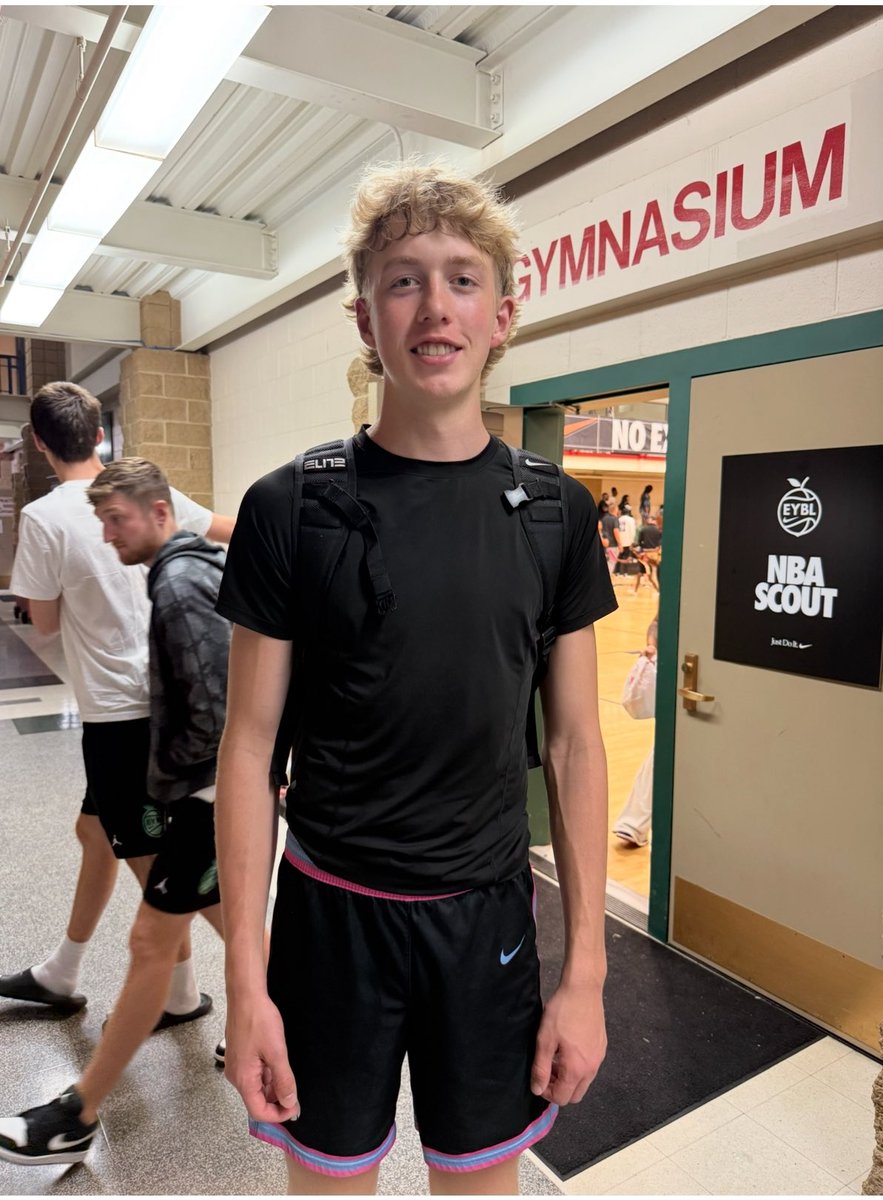 “The visit definitely boosted my thoughts on Wisconsin as I have never visited for myself before. The game environment was very good.” 

Four-star forward Kager Knueppel breaks down Madison trip #Badgers

STORY:

247sports.com/college/wiscon…