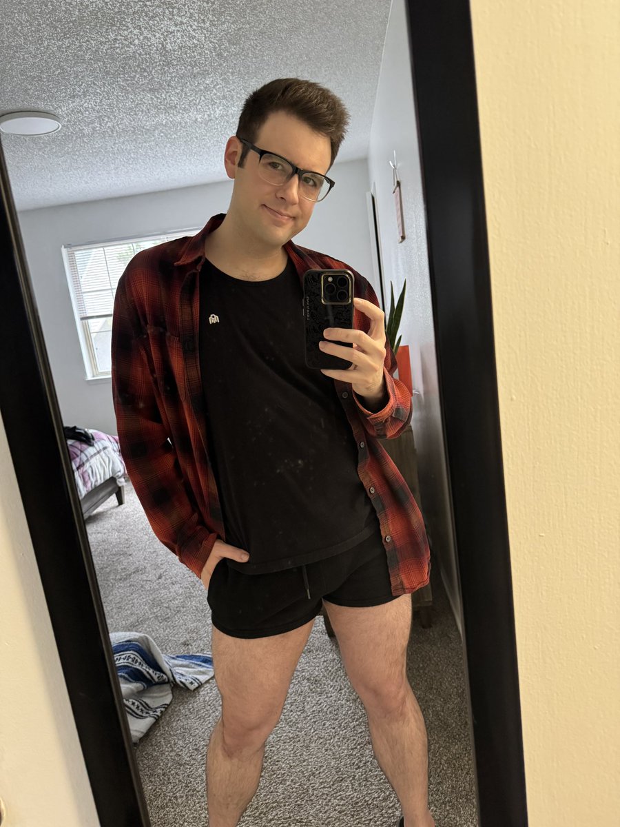As emperor, all who oppose me will be crushed by these thighs 😌

Live with more Road to Empress! Come chill and watch the dramaaaaa: twitch.tv/jeffbrutlag