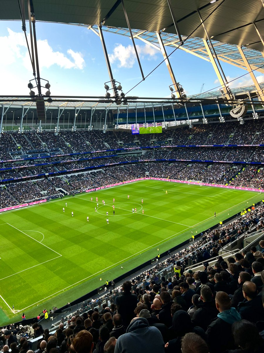 chloe🦋 tweet media