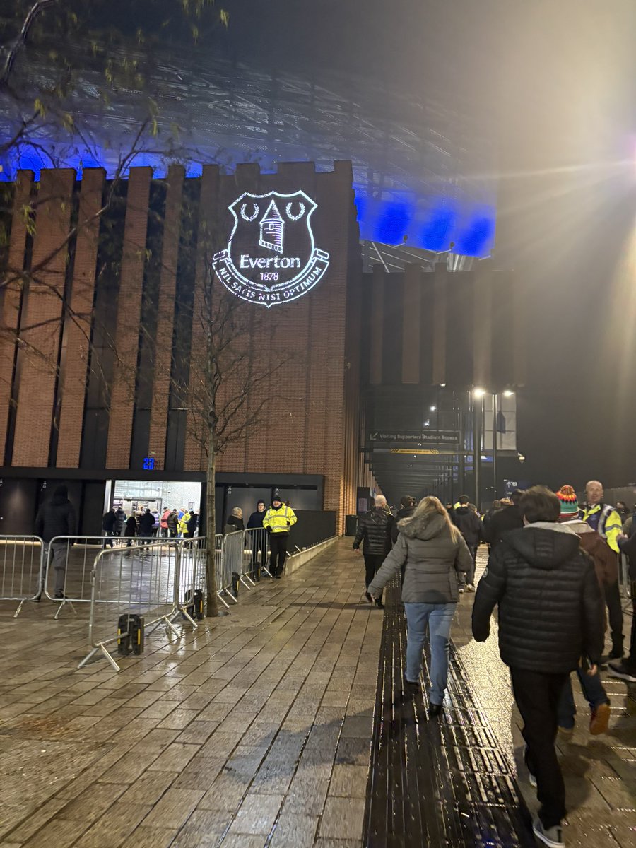 Liam Smith tweet media