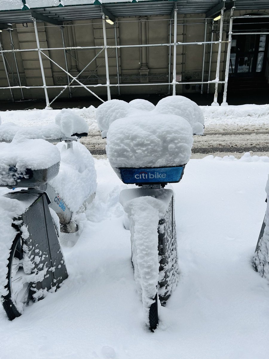 Deepak Singh tweet media