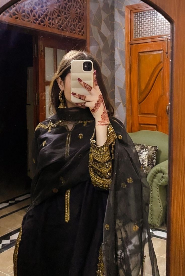 Good morning 🌞🌇 everyone have a sweet day 😊❣️