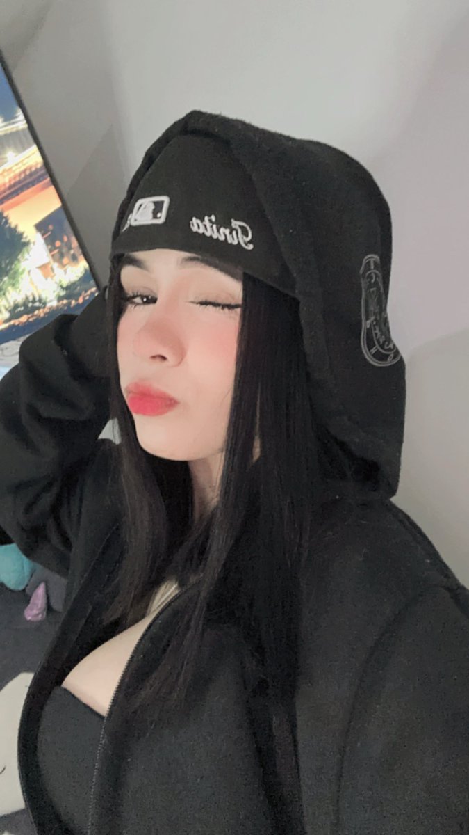 valsoyy's tweet photo. 🤫 https://t.co/m3JgiVgIFS