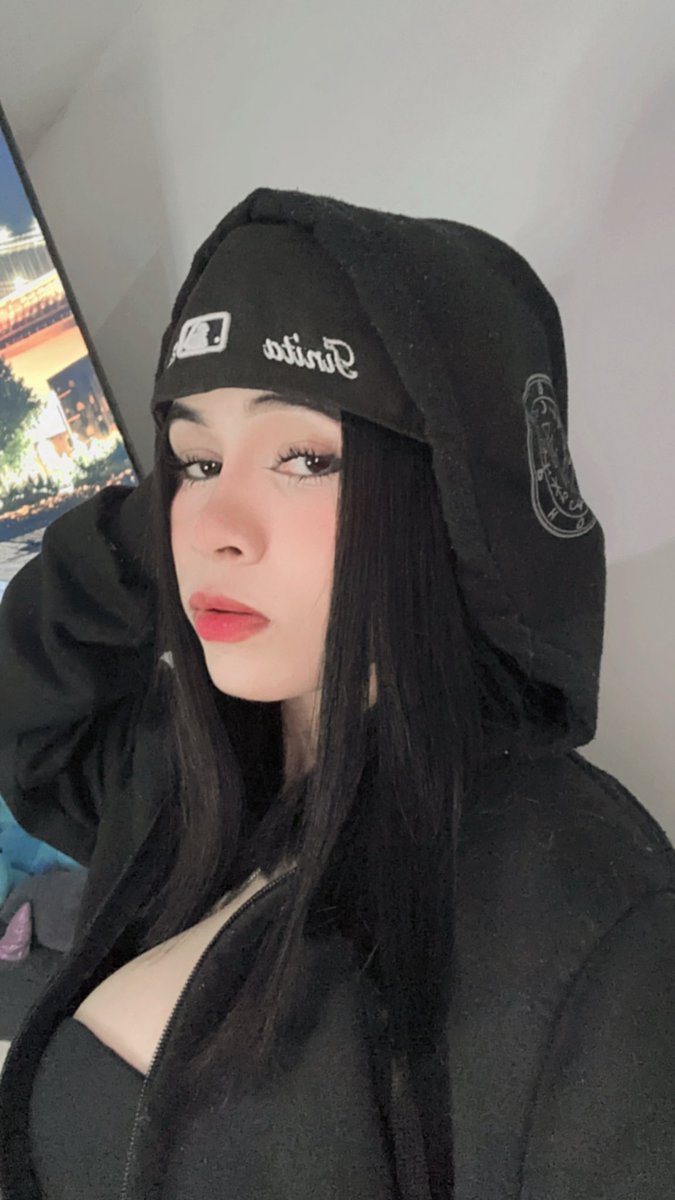 valsoyy's tweet photo. 🤫 https://t.co/m3JgiVgIFS