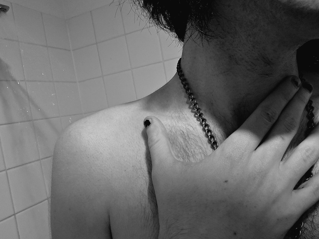 Deadfred8bread tweet media