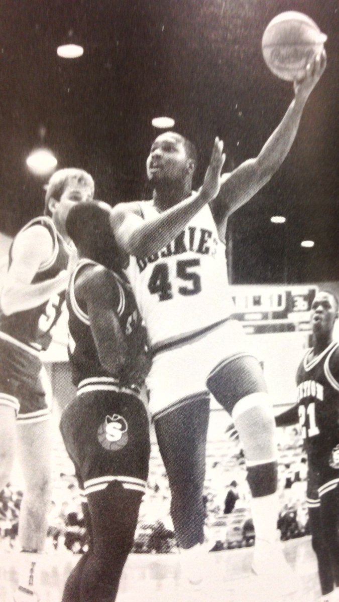 HCU BASKETBALL tweet media