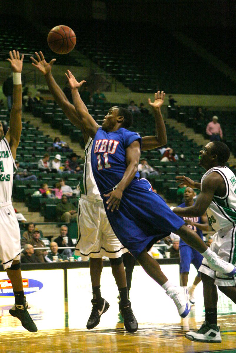 HCU BASKETBALL tweet media