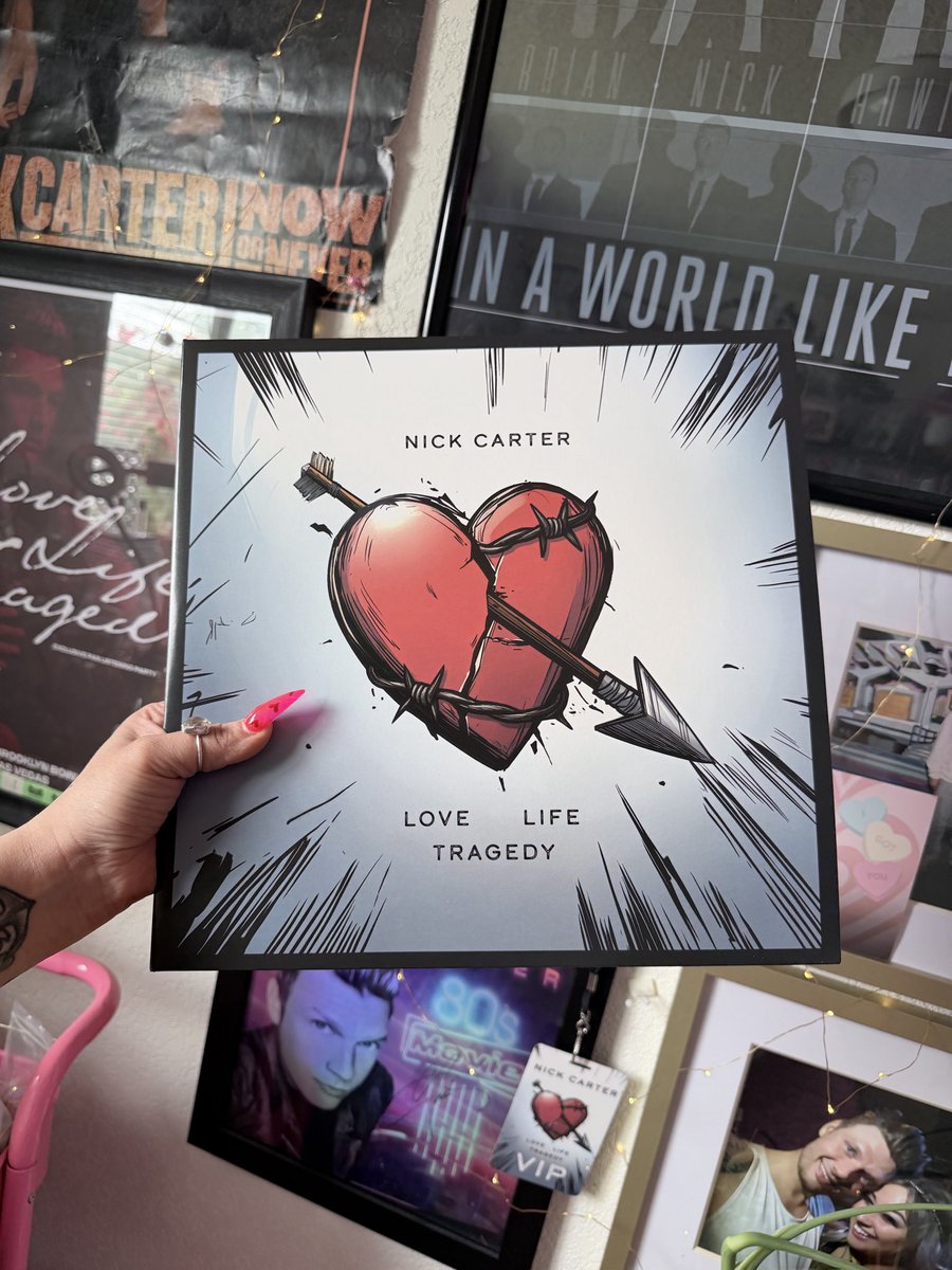 RoxyRoxx🐊 tweet media