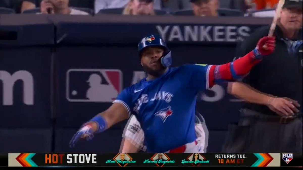 "It was an amazing run and I feel so good to be a part of this team." - Vlad Jr. on the @BlueJays' 2025 Postseason run
📺 30 Clubs, 30 Camps